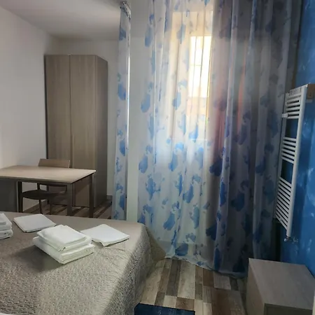 Casa Roxana Pensión 3*