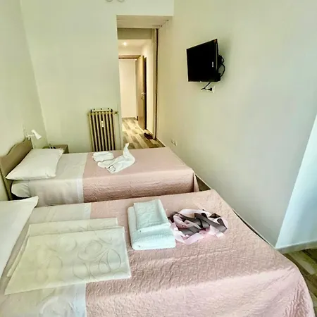 Casa Roxana 3*