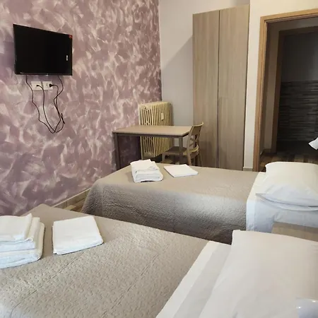 בית הארחה Casa Roxana