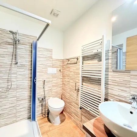 בית הארחה Casa Roxana