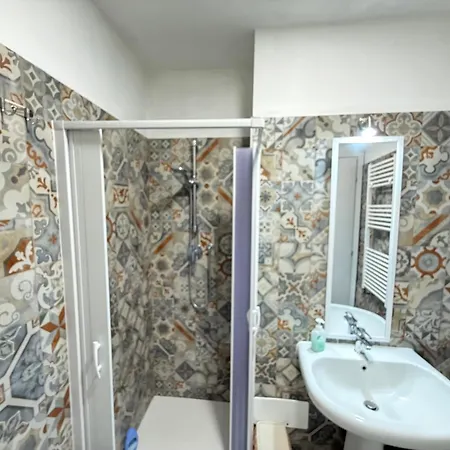 בית הארחה Casa Roxana